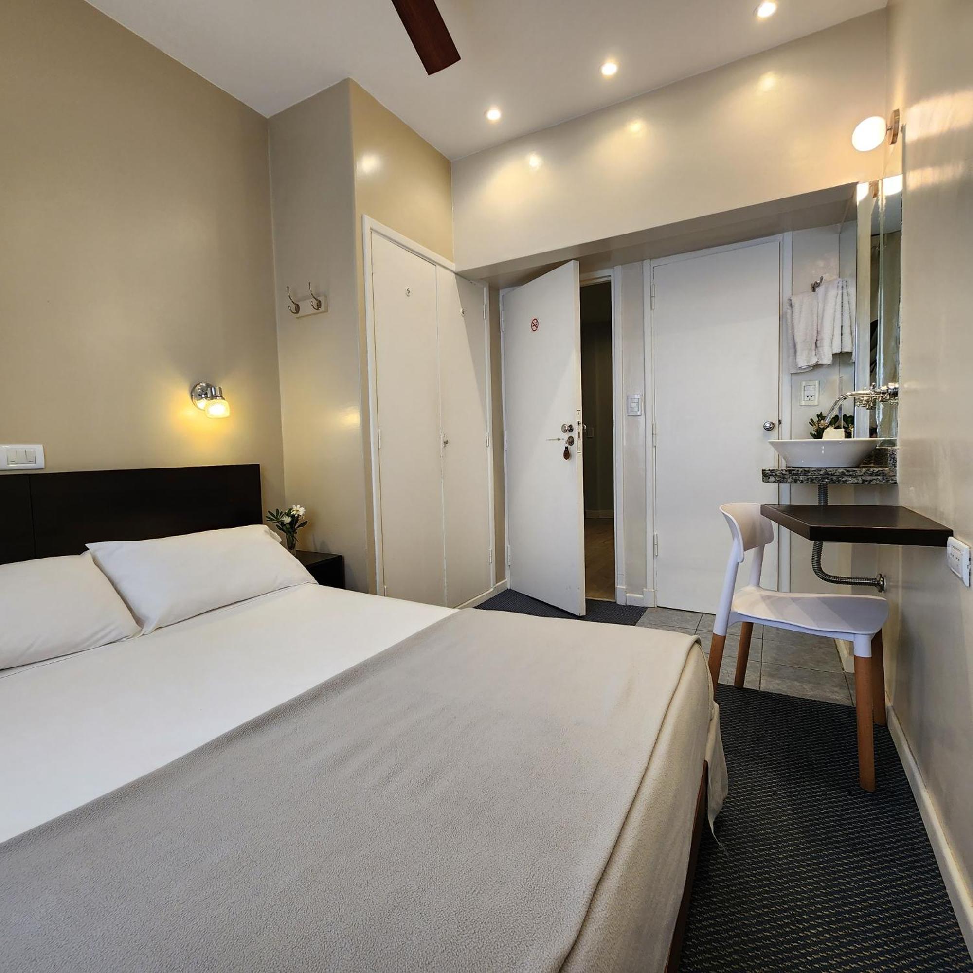 Hotel Arcos Мар дел Плата Екстериор снимка